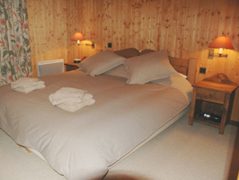 Chalet Jacinthe Master Bedroom